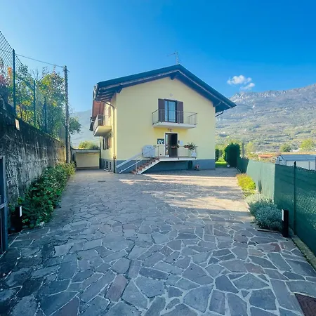 Countryhouse Verso-3